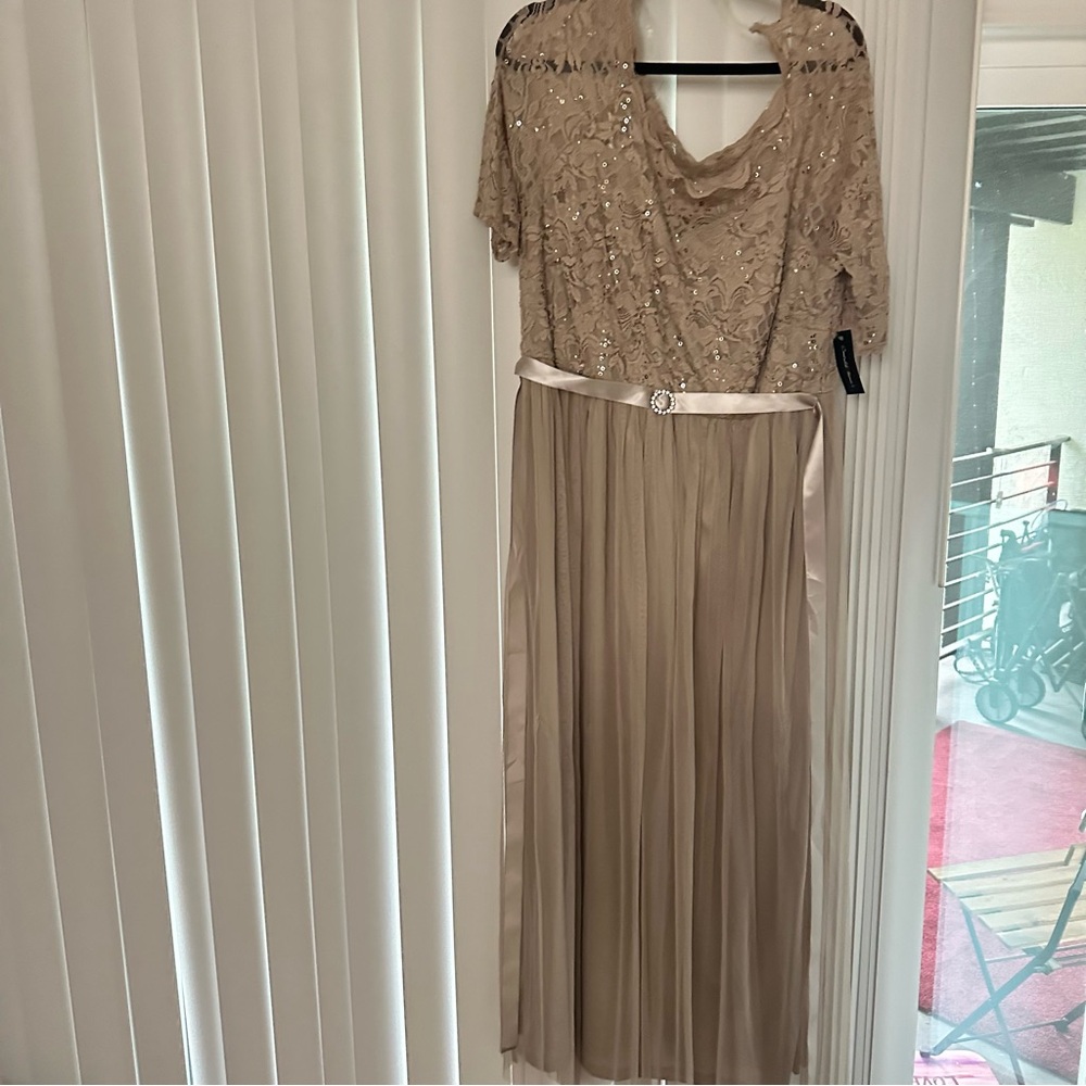 NWT FORMAL DRESS 2X